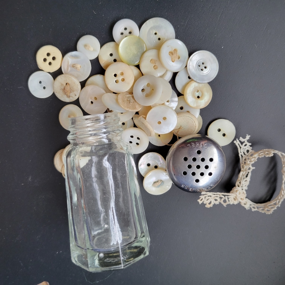 Vintage Buck Glass (?) Salt Shaker w/Stainless Steel Lid & Vintage Buttons ~